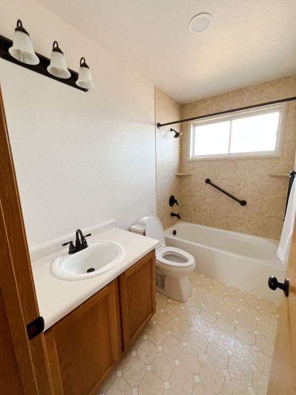 Top Bathroom Remodeling Companies in Wyoming, MI